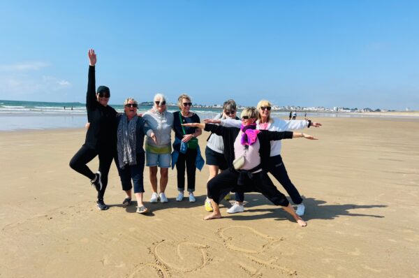 Yoga Retreat Gruppe am Meer